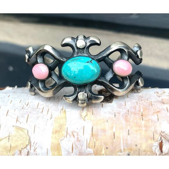 Chimney Butte Sterling Cuff Turquoise Pink Conch Southwest Artisan Silver 45g - Picture 1 of 13